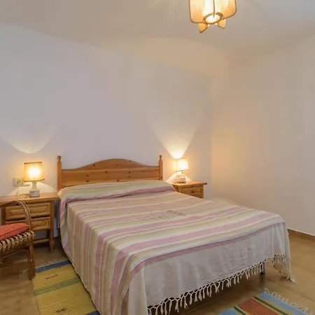 Sleeps 4 Pool