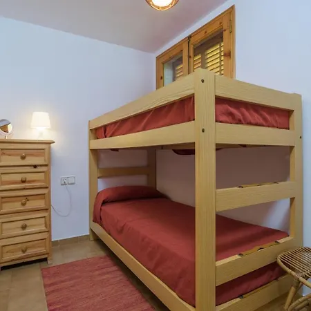 Sleeps 4 Pool