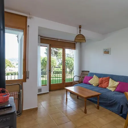 Sleeps 4 Pool *