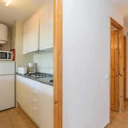 Sleeps 4 Pool